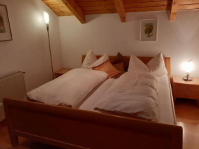 Vermiete ein Doppelzimmer in einem Holzhaus